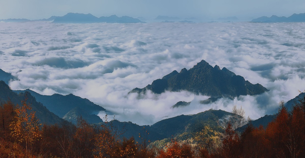 农夫山泉水源地雾灵山图片